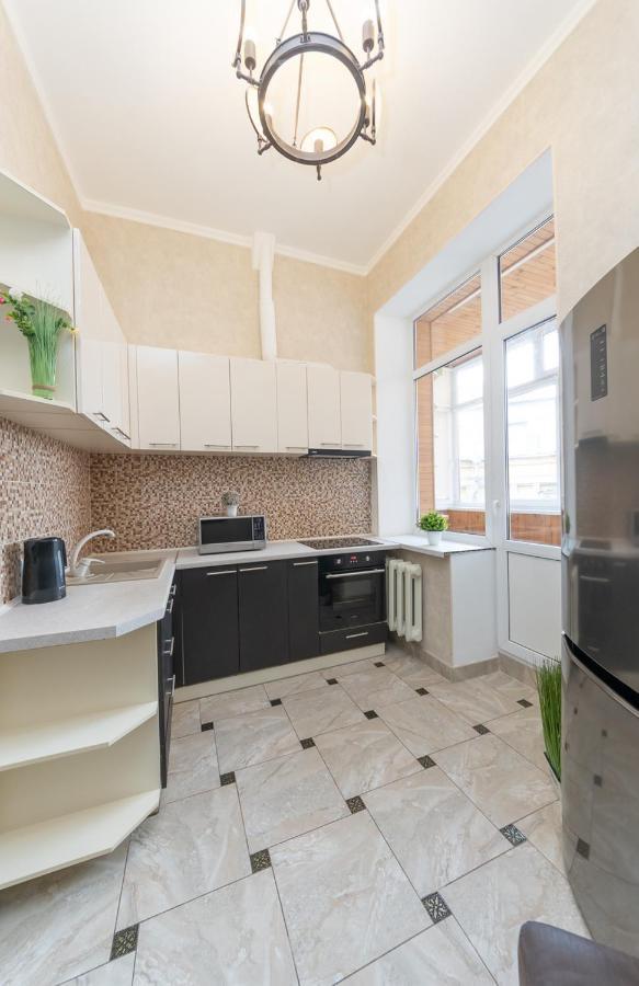 Maidan, Khreschatyk 3Br Kyiv Exterior photo