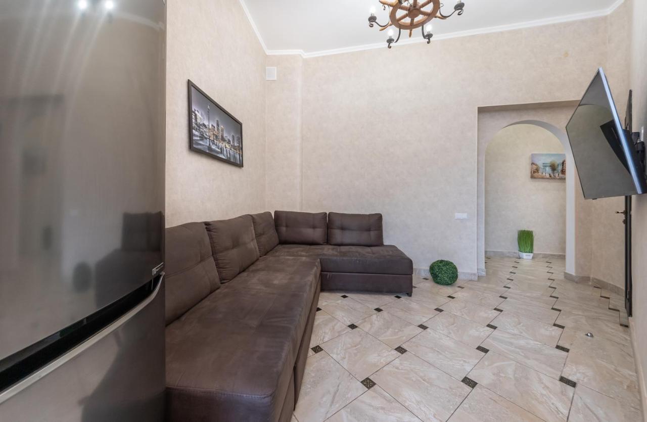 Maidan, Khreschatyk 3Br Kyiv Exterior photo